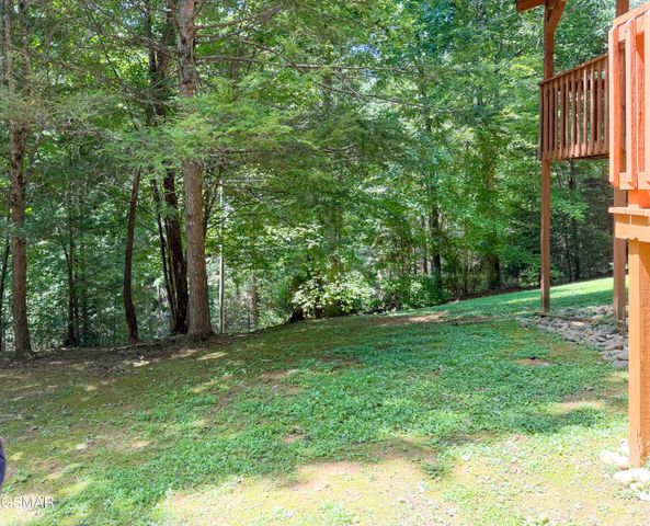 3653 Country Pines Way, Sevierville, TN 37876