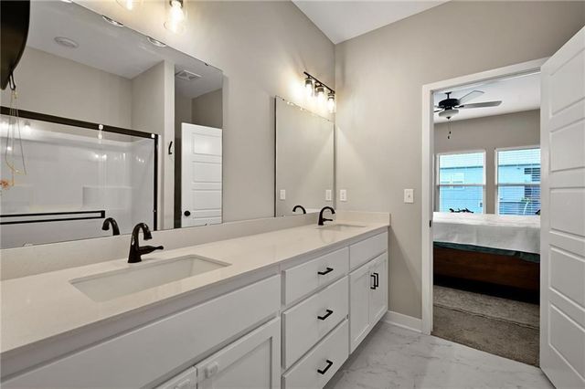 10600 N Jefferson Street, Kansas City, MO 64155