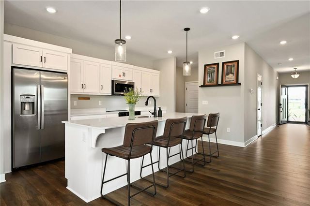 10600 N Jefferson Street, Kansas City, MO 64155