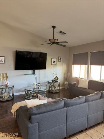 3826 Purple Bloom Court, Las Vegas, NV 89122