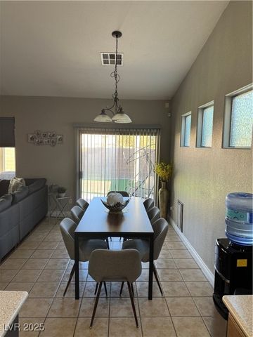 3826 Purple Bloom Court, Las Vegas, NV 89122