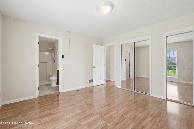 4702 Unseld Blvd, Louisville, KY 40218