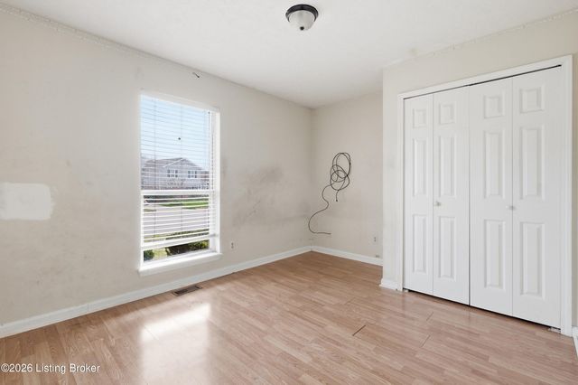 4702 Unseld Blvd, Louisville, KY 40218