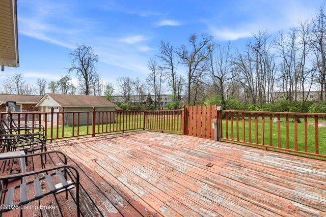 4702 Unseld Blvd, Louisville, KY 40218