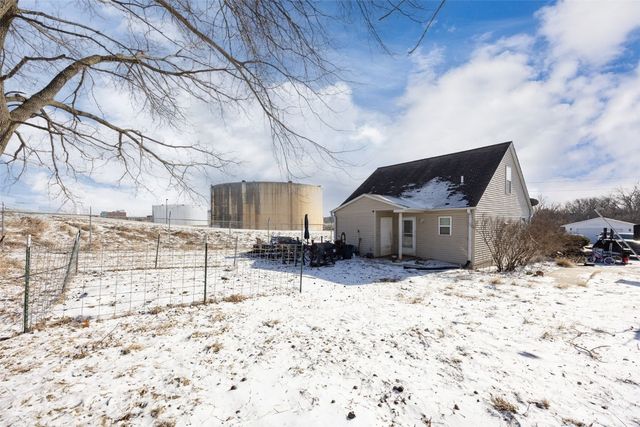 601 Fairchild St, Coralville, IA 52241