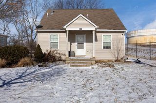 601 Fairchild St, Coralville, IA 52241