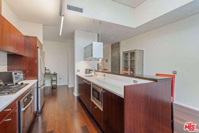 1155 S Grand Avenue 505, Los Angeles, CA 90015