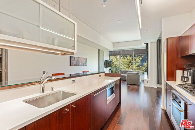 1155 S Grand Avenue 505, Los Angeles, CA 90015