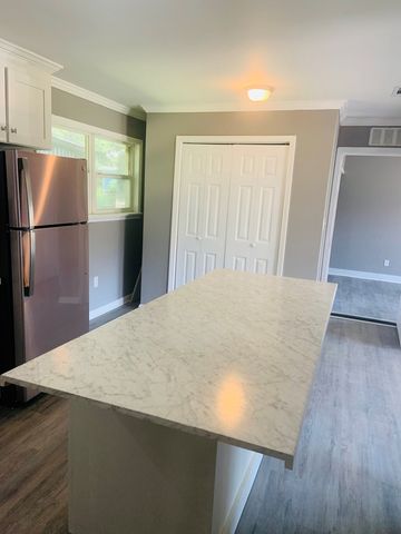 400 NW Canterbury Farm Rd, Midland City, AL 36350