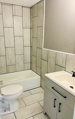 400 NW Canterbury Farm Rd, Midland City, AL 36350