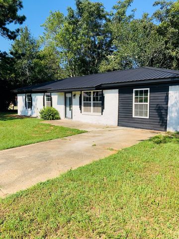 400 NW Canterbury Farm Rd, Midland City, AL 36350
