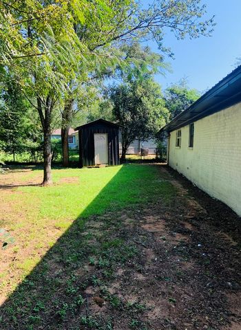 400 NW Canterbury Farm Rd, Midland City, AL 36350