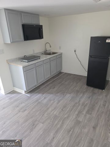 2710 Napier Avenue, Macon, GA 31204