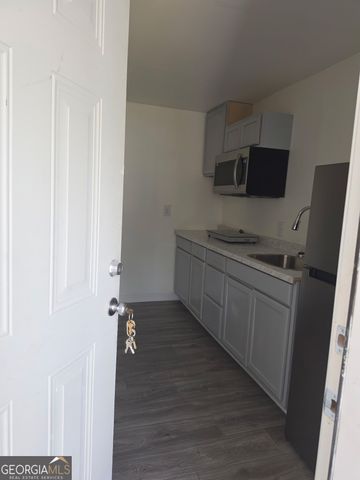 2710 Napier Avenue, Macon, GA 31204