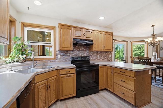 125 KAYLA STREET, Combined Locks, WI 54113