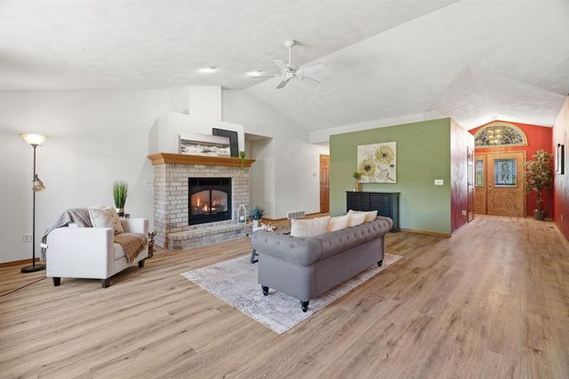 125 KAYLA STREET, Combined Locks, WI 54113
