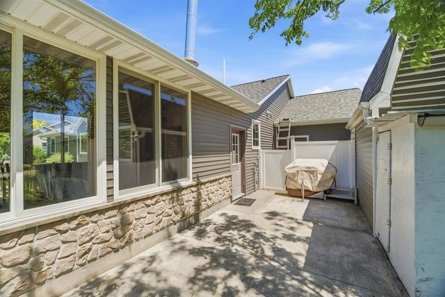 125 KAYLA STREET, Combined Locks, WI 54113