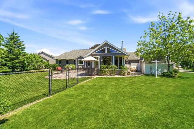 125 KAYLA STREET, Combined Locks, WI 54113