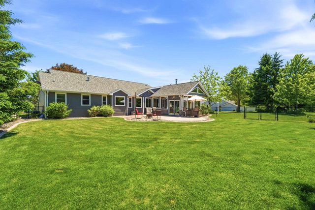 125 KAYLA STREET, Combined Locks, WI 54113