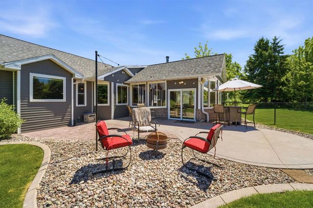 125 KAYLA STREET, Combined Locks, WI 54113