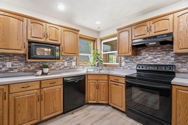 125 KAYLA STREET, Combined Locks, WI 54113