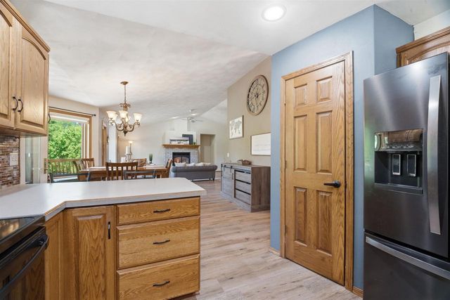 125 KAYLA STREET, Combined Locks, WI 54113