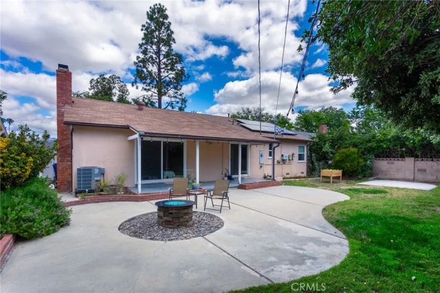 21000 Elkwood, Canoga Park, CA 91304