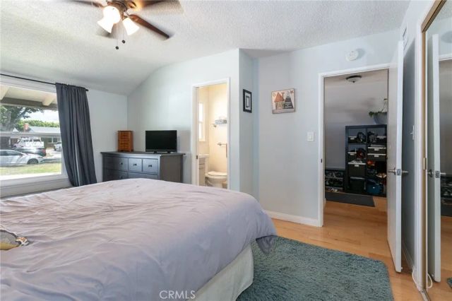 21000 Elkwood, Canoga Park, CA 91304