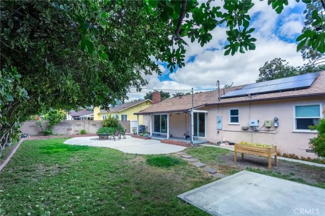 21000 Elkwood, Canoga Park, CA 91304