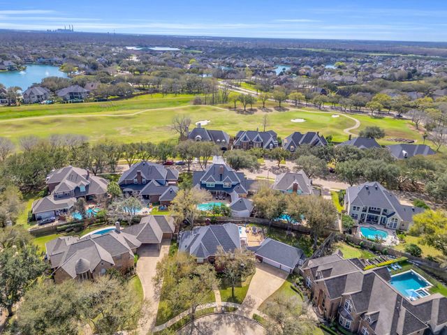 4002 Alcorn Bend Drive, Sugar Land, TX 77479