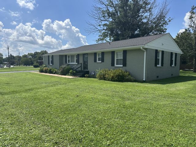 222 Ligon Dr, Lebanon, TN 37087