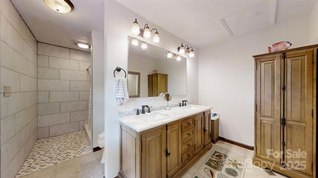 4920 Surfwood Drive, Sherrills Ford, NC 28673