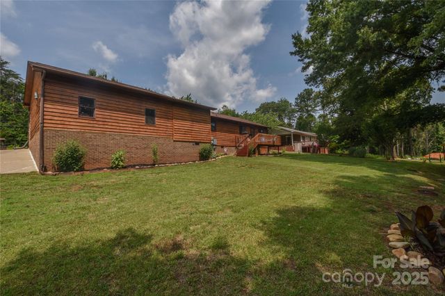 4920 Surfwood Drive, Sherrills Ford, NC 28673