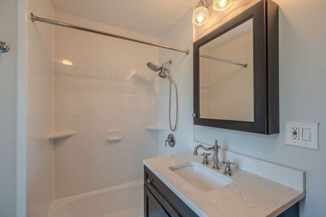 3 Appleton St 505, Boston, MA 02116