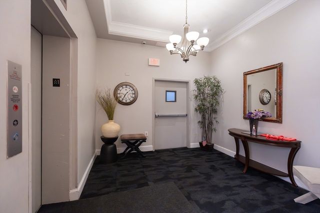 3 Appleton St 505, Boston, MA 02116