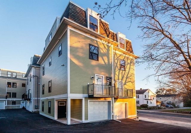 53 River St 53, Boston, MA 02126