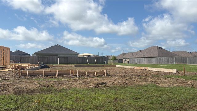 8211 Coral Drive, Texas City, TX 77591