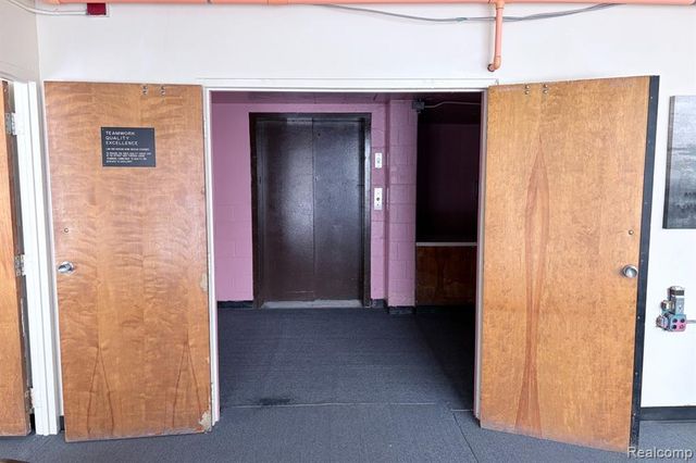 1640 Webb Street, Detroit, MI 48206