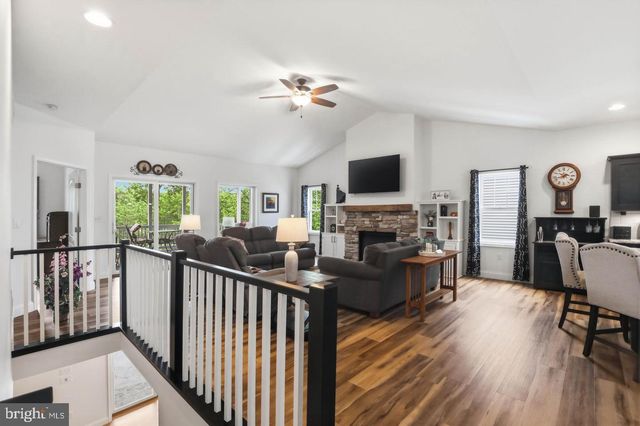1084 ALDEN WAY, Lebanon, PA 17042