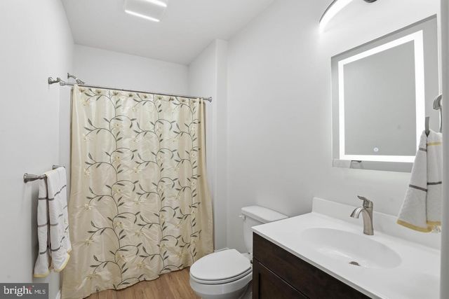 1084 ALDEN WAY, Lebanon, PA 17042