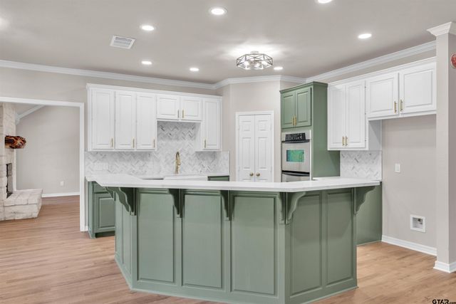 7589 Weeping Willow Rd., Big Sandy, TX 75755