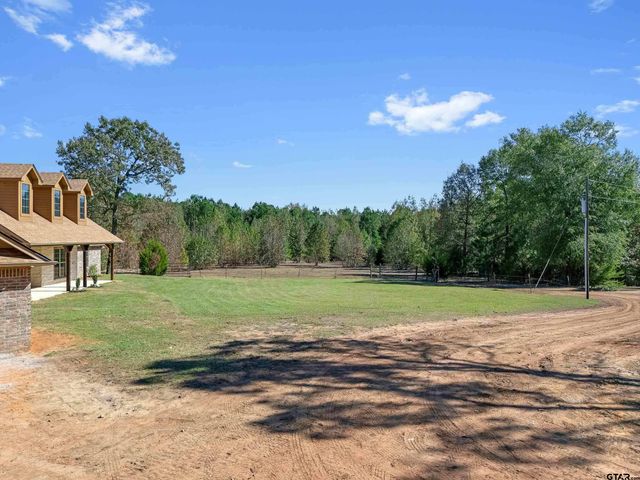 7589 Weeping Willow Rd., Big Sandy, TX 75755