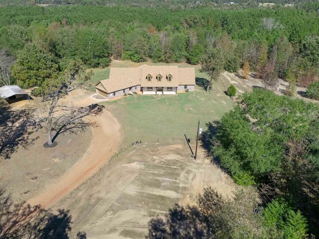 7589 Weeping Willow Rd., Big Sandy, TX 75755