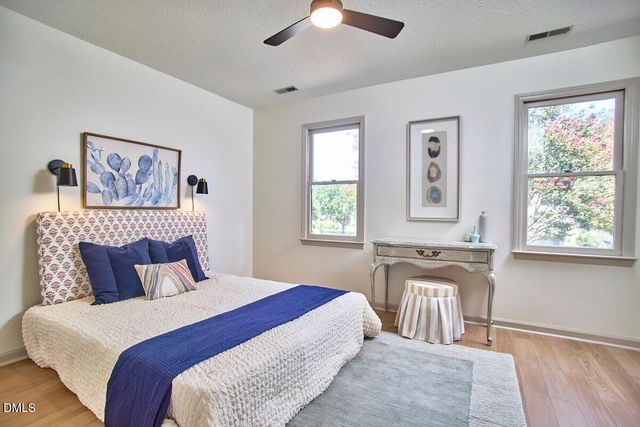 9 Stone Village Court, Durham, NC 27704