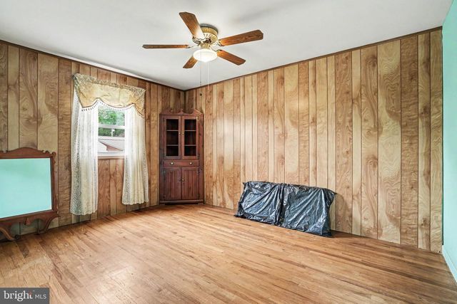 56 SUSSEX RD, Camp Hill, PA 17011