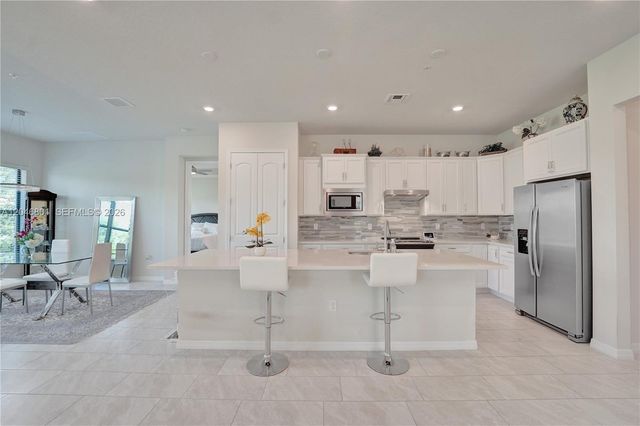 21982 Canadensis Circle 101, Boca Raton, FL 33428