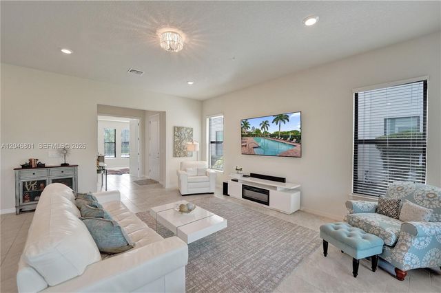 21982 Canadensis Circle 101, Boca Raton, FL 33428