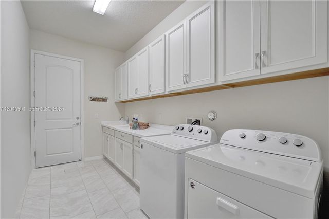 21982 Canadensis Circle 101, Boca Raton, FL 33428