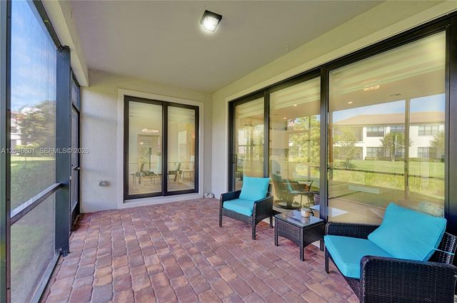 21982 Canadensis Circle 101, Boca Raton, FL 33428