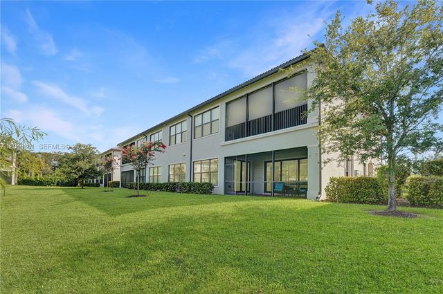 21982 Canadensis Circle 101, Boca Raton, FL 33428